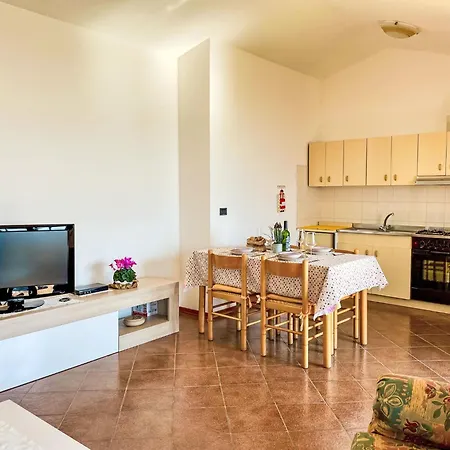 Carlo By Interhome Apartman Vercana