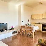 Carlo By Interhome Apartman Vercana